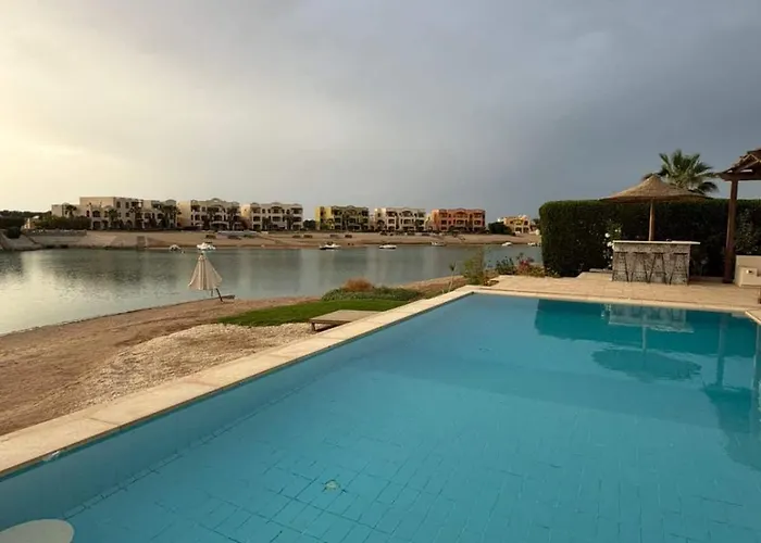 Sabina Premium 3br Villa, Gouna Lagoon View, Private Pool شقة